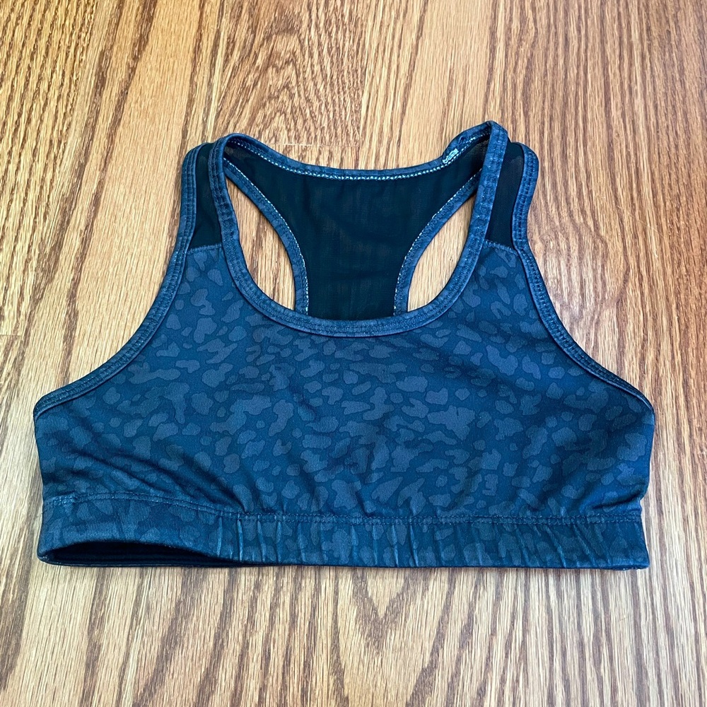 sports bra
